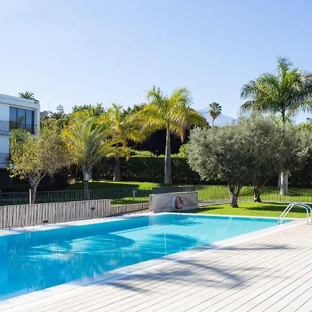 Home2book Stunning La Quinta, Pool *