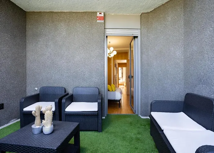 Home2book Stunning La Quinta, Pool Apartman *