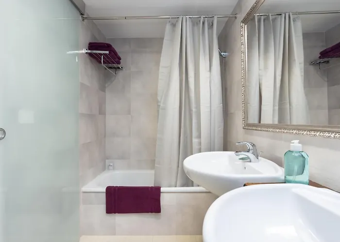 Home2book Stunning La Quinta, Pool Apartman