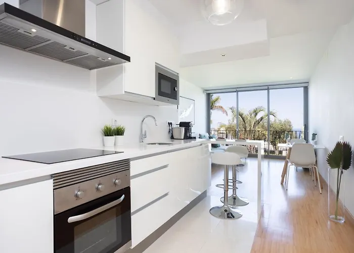 Apartman Home2book Stunning La Quinta, Pool *