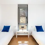 Home2book Stunning La Quinta, Pool דירה