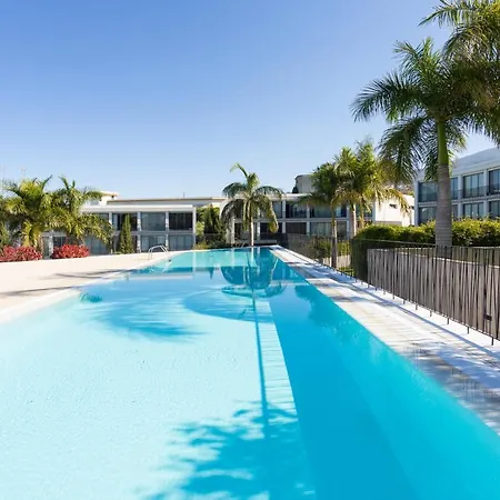 Home2book Stunning La Quinta, Pool דירה