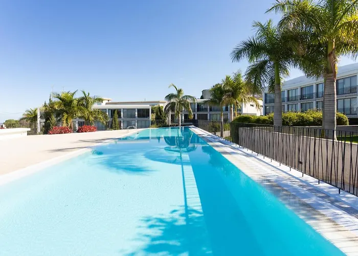 Home2book Stunning La Quinta, Pool Apartment