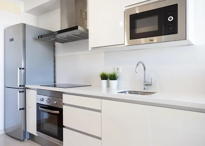 Home2book Stunning La Quinta, Pool